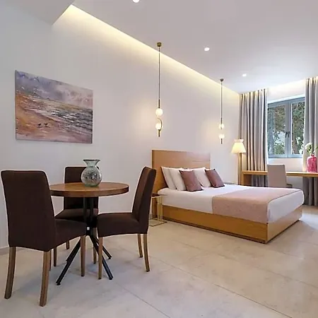 Mythical Coast Wellness Retreat Loutrá