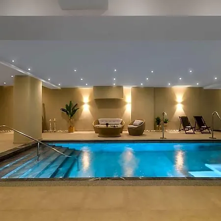 Mythical Coast Wellness Retreat Otel Loutrá