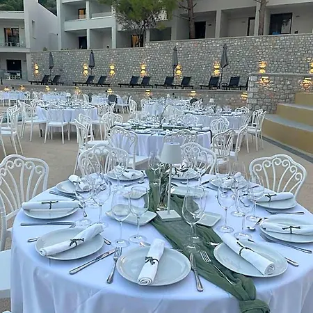 Mythical Coast Wellness Retreat Hotel Loutrá