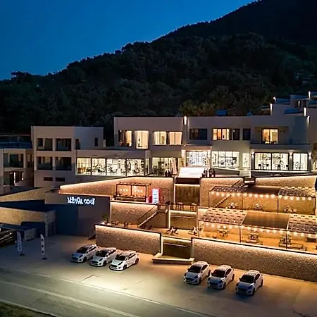 Mythical Coast Wellness Retreat Otel 5*